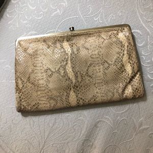 Hobo Clutch